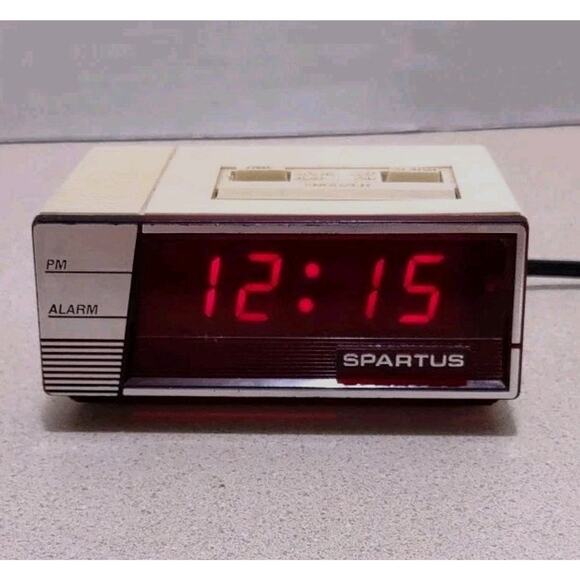 Vintage Spartus Alarm Clock Coral Pink mcm retro mid century Model No. 1161-C1 - Picture 1 of 3